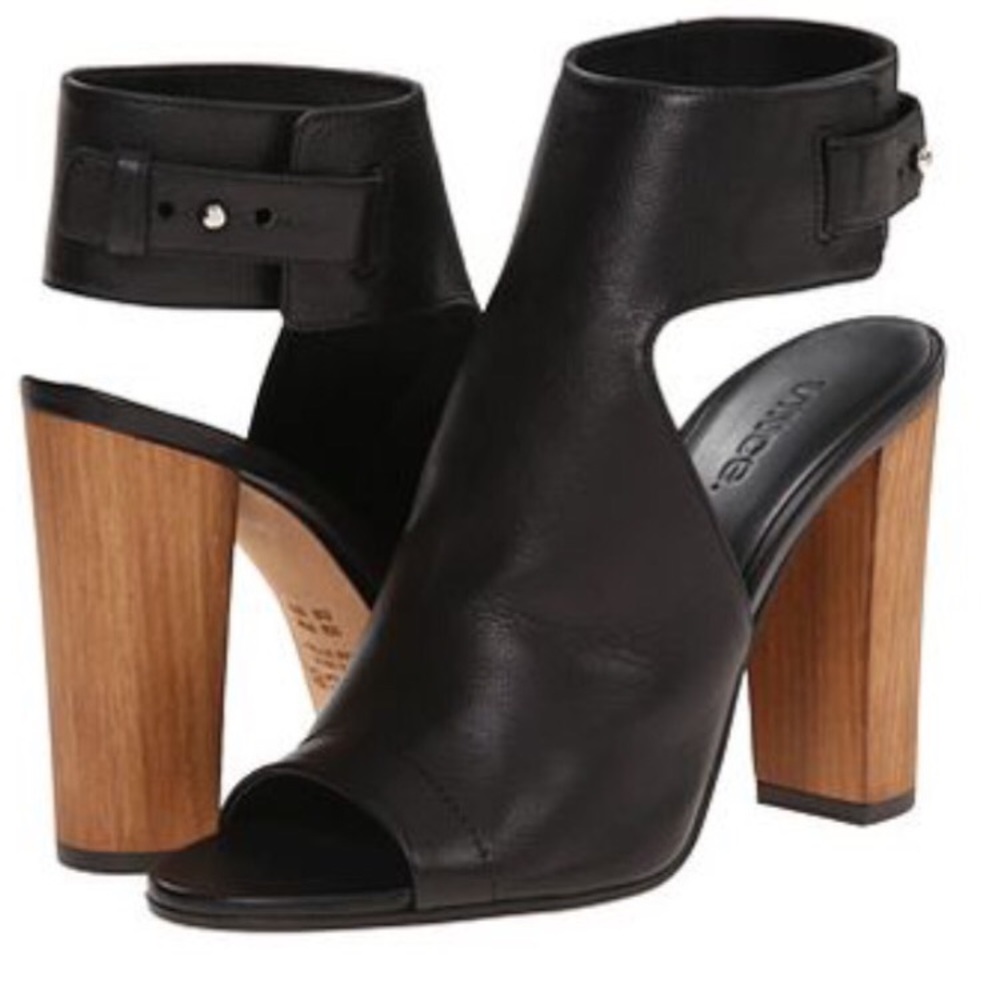 Vince Addie Booties size 7